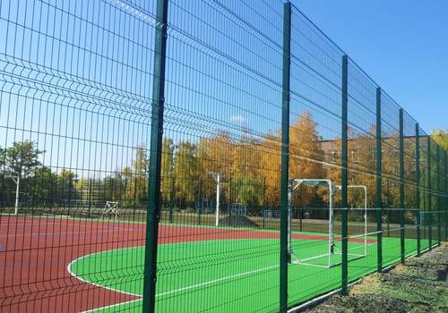 3Д забор для футбольной площадки в Ишиме